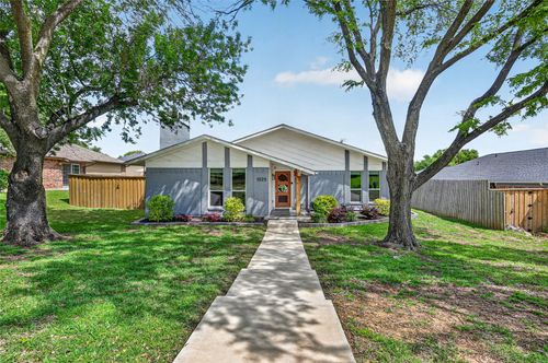 1025 Bellflower Dr, Carrollton, TX, 75007-2941 | Card Image