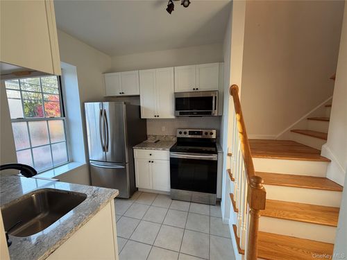 10 S Clover Street, Poughkeepsie, NY, 12601 | Card Image