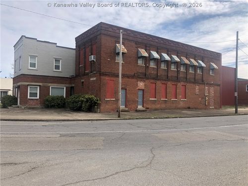 1749 Washington Ave, Huntington, WV, 25704-1538 | Card Image