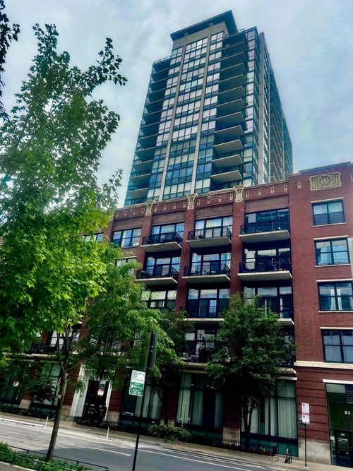 p202-210 S Desplaines St, Chicago, IL, 60661-5500 | Card Image