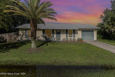 236 Triana Avenue Sw, House other with 3 bedrooms, 2 bathrooms and null parking in Palm Bay FL | Image 2