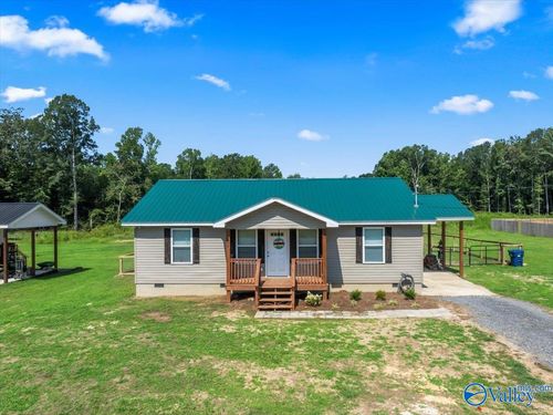 577 Walter Whitt Rd, Boaz, AL, 35956-5115 | Card Image