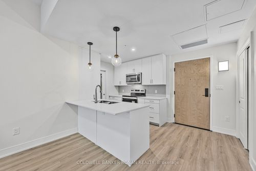 316-121 Mary St, Creemore, ON, L0M1G0 | Card Image