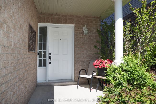 11 - 90 Alderson Dr, Condo with 3 bedrooms, 4 bathrooms and 3 parking in Cambridge ON | Image 4