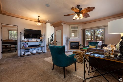 320 W Los Barancos Ln, Kanab, UT, 84741-3311 | Card Image