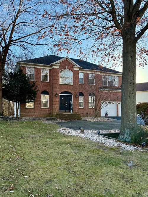 127 Disbrow Rd, Matawan, NJ, 07747-6809 | Card Image