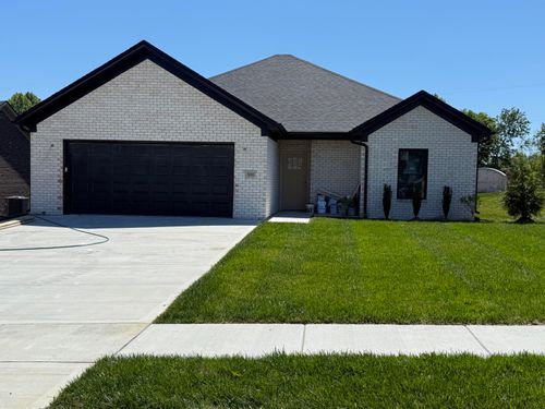 300 Cinchpost Circle, London, KY, 40744 | Card Image
