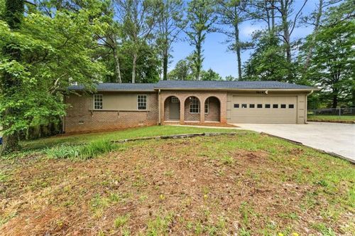 5824 Oakleaf Way, Stone Mountain, GA, 30087-5131 | Card Image