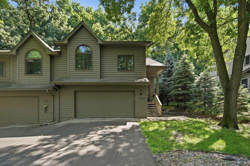 7017 Edenvale Blvd, Eden Prairie, MN, 55346-2512 | Card Image