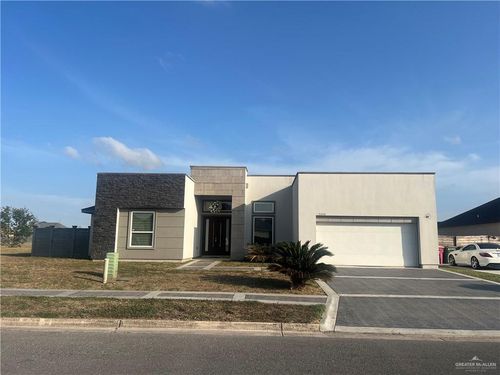 7436 Burr Oak Loop, Brownsville, TX, 78526-3080 | Card Image