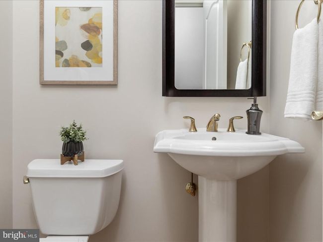 12753 Lavender Keep Cir, Townhouse with 4 bedrooms, 5 bathrooms and null parking in FAIRFAX VA | Image 12