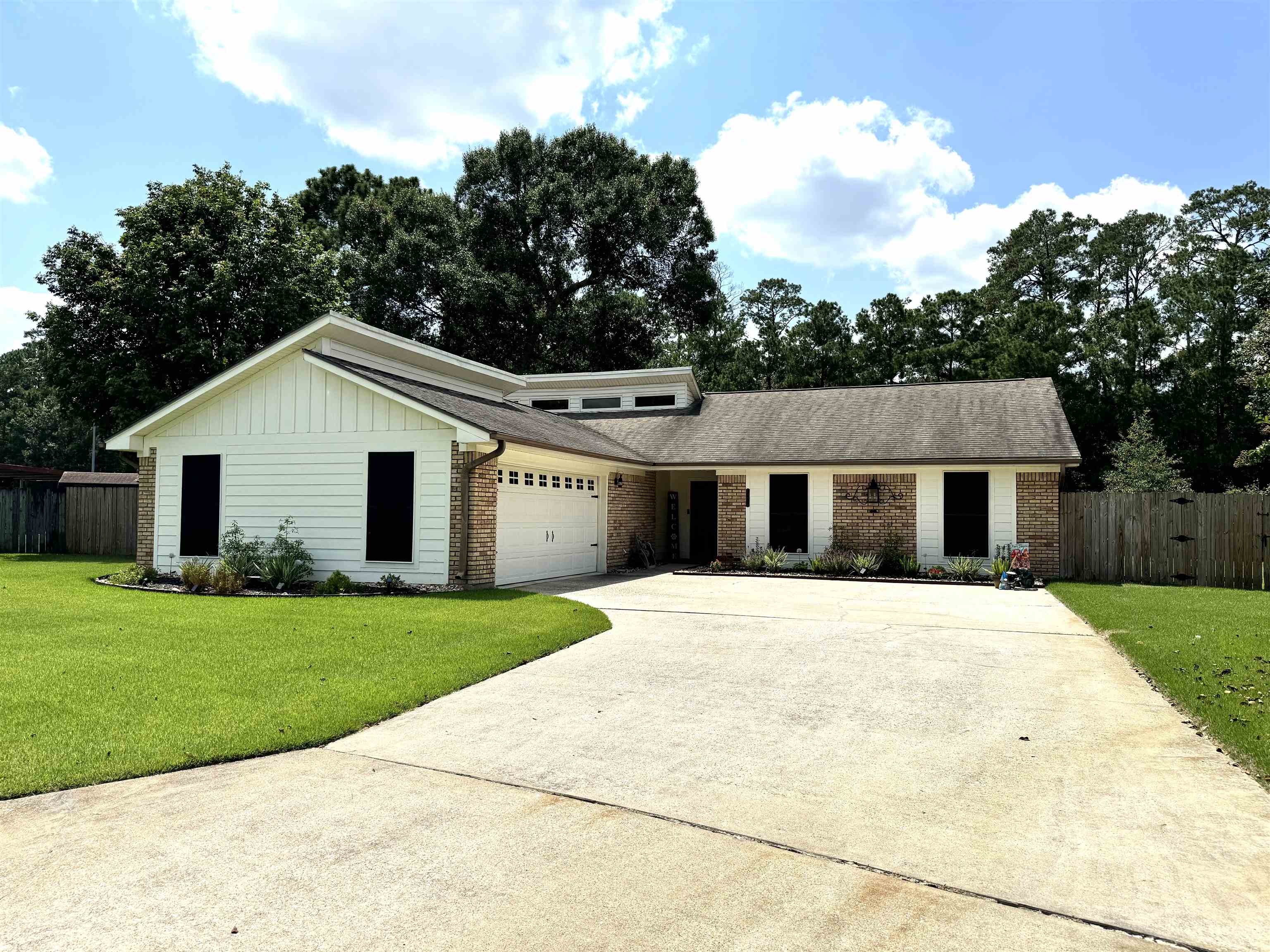 Chestnut Ln, Beaumont, TX 77713
