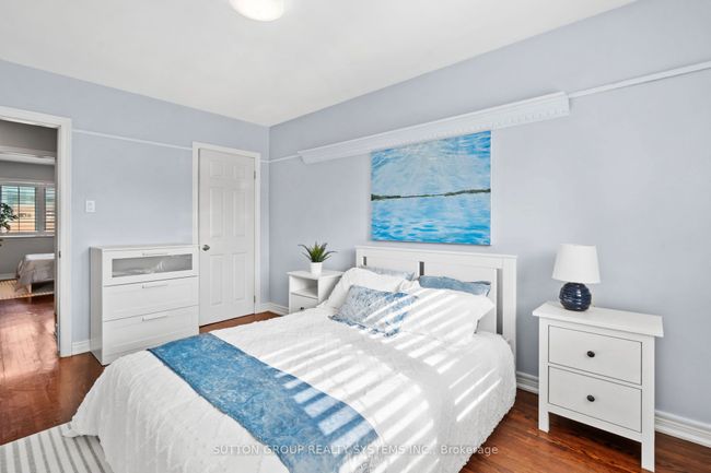 732 Royal York Rd, House other with 7 bedrooms, 4 bathrooms and 4 parking in Etobicoke ON | Image 16