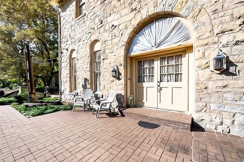 75 Hillside Ave, Eureka Springs, AR, 72632-3120 | Card Image