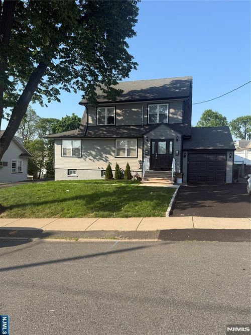 253 Henry St, Hasbrouck Heights, NJ, 07604-1709 | Card Image