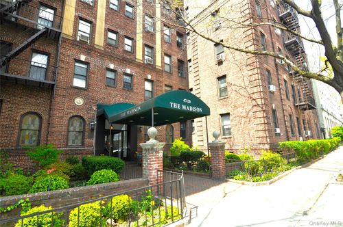 5g-4720 42nd St, Sunnyside, NY, 11104-3046 | Card Image