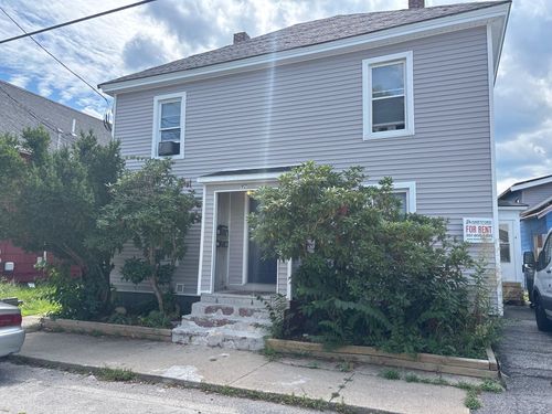 unit-4-42 Spruce St, Sanford, ME, 04073-2966 | Card Image