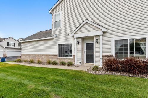 7499 Derby Ln, Shakopee, MN, 55379-7096 | Card Image
