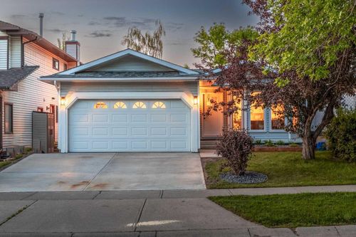 60 Strathcona Road Sw, Calgary, AB, T3H1X5 | Card Image
