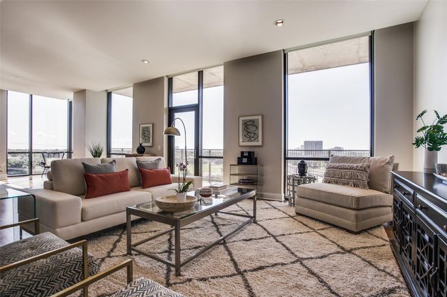 Wonderful flow for entertaining. | Image 7