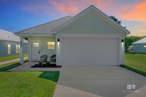 8044 Carmel Cir, Foley, AL, 36535-6946 | Card Image