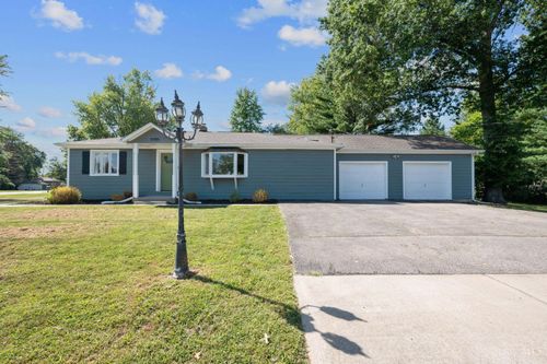 9989 Columbia Rd, Loveland, OH, 45140-1113 | Card Image