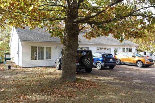 1198-1200 Maple St, Waterville, NS, B0P1V0 | Card Image