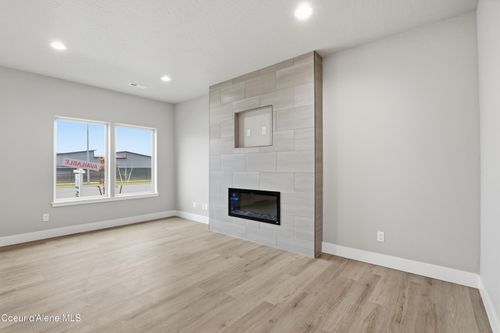 691 Creative Way (Lot 8), Post Falls, ID, 83854 | Card Image