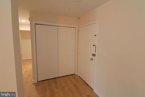 apt-a125-7505 Democracy Blvd, BETHESDA, MD, 20817-1279 | Card Image