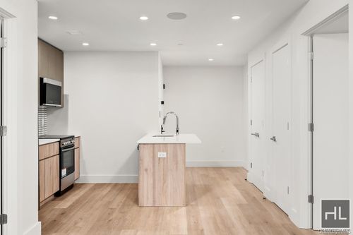 apt-105-91 Bruckner Blvd, Bronx, NY, 10454-4992 | Card Image