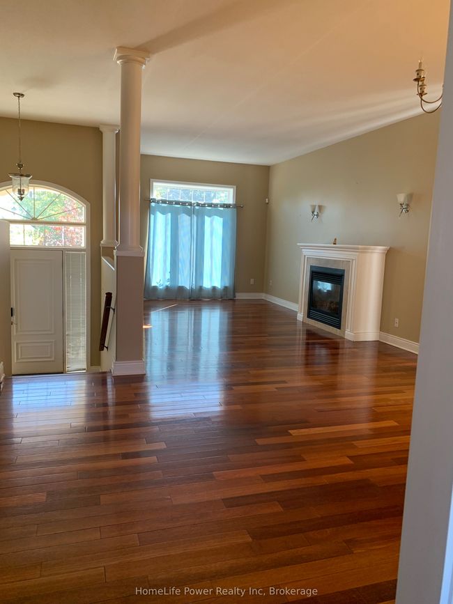 8 Bianca Dr, House other with 3 bedrooms, 3 bathrooms and 1 parking in Niagara on the Lake ON | Image 6