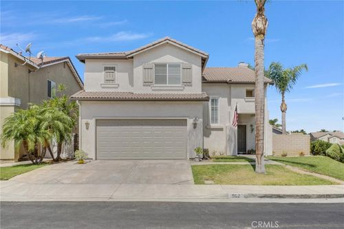 962 Redtail Dr, Corona, CA, 92879-0800 | Card Image
