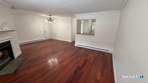 apt-26-3-8 Rose Ln, Danbury, CT, 06811-6728 | Card Image