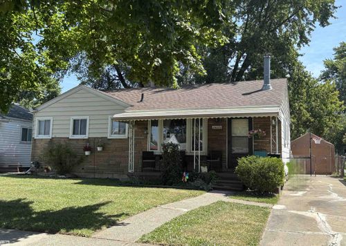 26070 Bryan St, Roseville, MI, 48066-3102 | Card Image