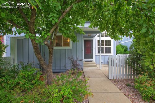 6881 Los Reyes Cir, Colorado Springs, CO, 80918-6011 | Card Image