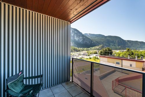 602-37881 Cleveland Ave, Squamish, BC, V8B0Z7 | Card Image