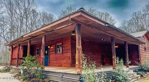 495 Bear Hollow Rd, Oneida, TN, 37841-5522 | Card Image