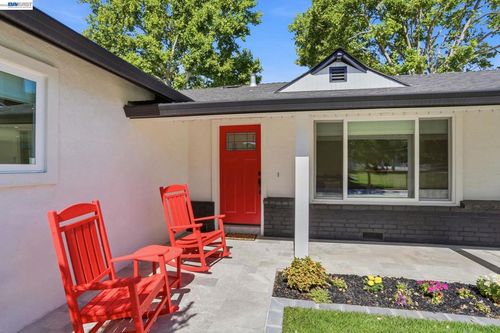 753 Sycamore Rd, Pleasanton, CA, 94566-3844 | Card Image