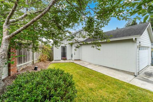 2190 Foxwood Dr, Eureka, CA, 95503-8917 | Card Image