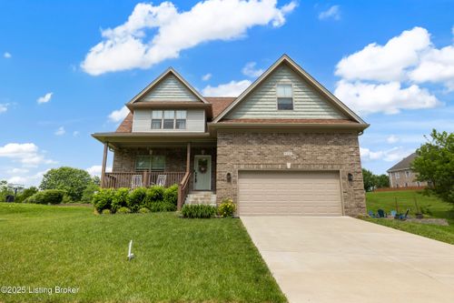 9102 Pinnacle Place Dr, Louisville, KY, 40272-5614 | Card Image