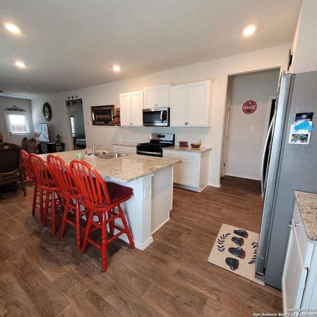 15703 Cardamom Cv, House other with 4 bedrooms, 3 bathrooms and null parking in Von Ormy TX | Image 7