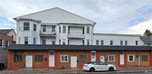 1017 Bleecker St, Utica, NY, 13501-1525 | Card Image