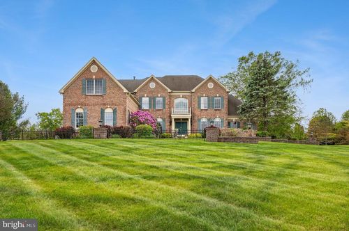 1 Baker Way, Pennington, NJ, 08534-4000 | Card Image