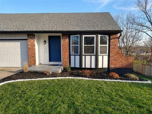 7412 N Strathbury Ave, Kansas City, MO, 64151-1832 | Card Image