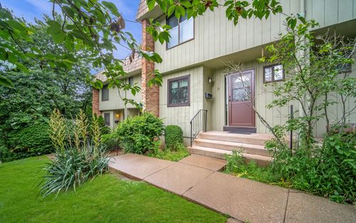 19-19 Heather Ct, Cromwell, CT, 06416-1824 | Card Image