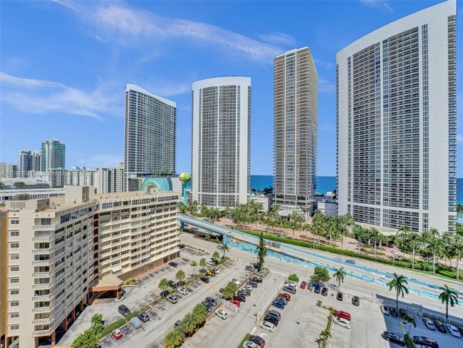 1702 - 1833 S Ocean Dr, Condo with 2 bedrooms, 2 bathrooms and null parking in Hallandale Beach FL | Image 51