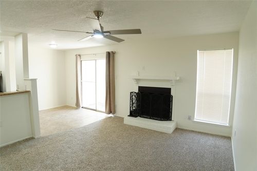 205-7600 Emmett F Lowry Expy, Texas City, TX, 77591-2451 | Card Image