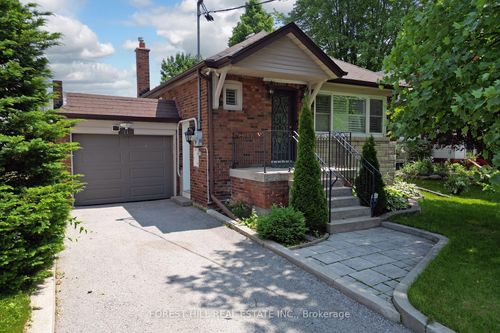 21 Presteign Ave, East York, ON, M4B3A9 | Card Image
