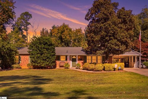 1005 Pinecroft Dr, Anderson, SC, 29621-7048 | Card Image