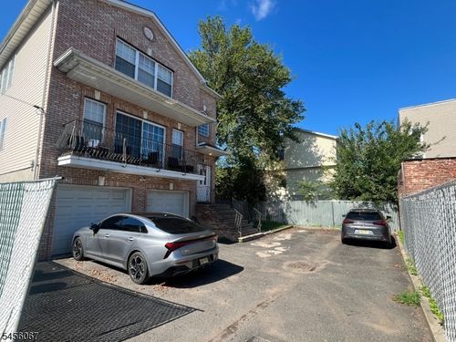193 Hillside Ave, Newark, NJ, 07108-2411 | Card Image
